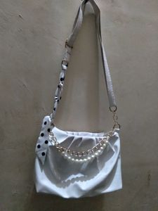 ✨ Elegant White Shoulder Bag ✨