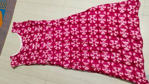 Beautiful Pink And White Kurti