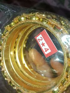 Exquisite Set of 4 Embellished Bangles
