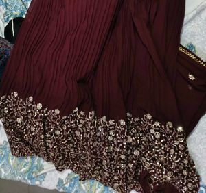 Gown with dupatta and  Dress acchi condition mein