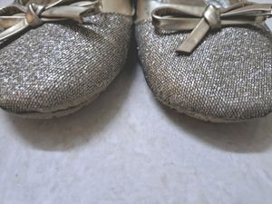 Gold Bellies Flat Shoes. Beautiful Gold Bow And Sequin Work.
