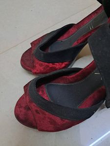Catwalk Brand Black And Red Block Heels