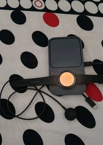 Smartwatch - Sleek Black Design