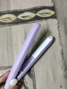 Hair Straightener - Portable and Compact