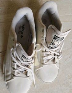 🔻PRICE DROP - ADIDAS Stan Smith X Bonega