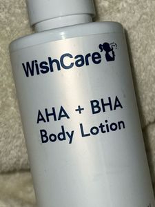 WishCare AHA+BHA Body Lotion