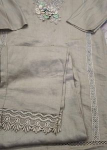 Elegant Kurta Set with Lace Detailing