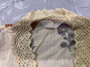 Cream Floral Print Kurta with Lace Detail