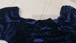 Navy Blue Crop Top Velvet