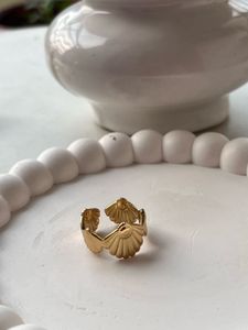 Gold Seashell Ring