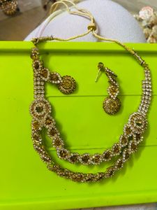 Jewellery Set With Mangtik