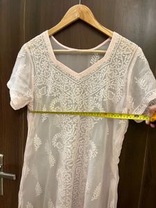 Elegant Chikankari Kurta