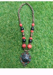 Neckpiece