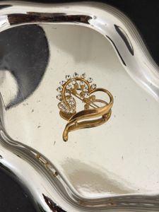 Heart-shaped Brooch with Crystals