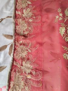With Blouse Saree And Used