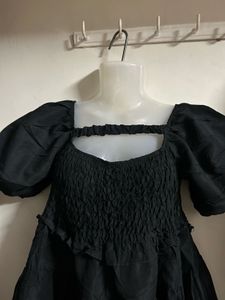 Chic Black Smocked Puff Sleeve Dress