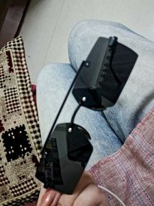 Stylish Black Rimless Sunglasses