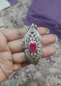 Stunning Silver Bracelet with Pink Stone