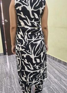 Black &amp; White Printed Kurta Set