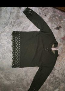 Chic Laser-Cut Hem Long Sleeve Top