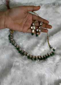 Beautiful Kundan Necklace Set