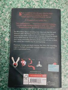 New Moon by Stephenie Meyer