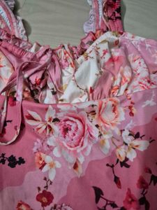 Floral printed mini dress