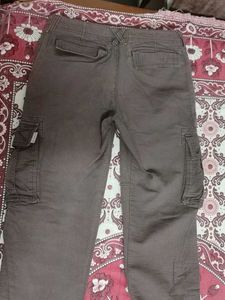 Cargo tracking pants