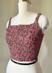 Chic Smocked Floral Crop Top