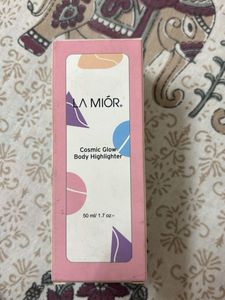 LA MIOR Cosmic Glow Body Highlighter