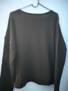 Black V-Neck Long Sleeve Sweater