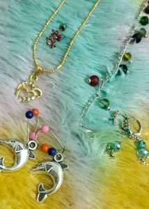 Brand new Charming Dolphin & Heart Jewelry Set