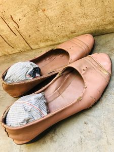 2 pair jutti