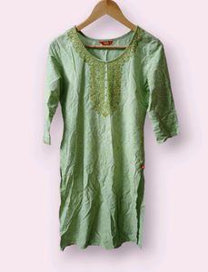 Women Self Design Pure Silk Straight Kurta