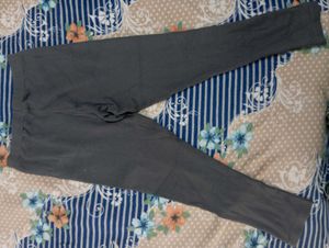 NEW Comfortable Grey Jeggings