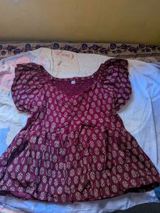Maroon Printed Puff Sleeve Top