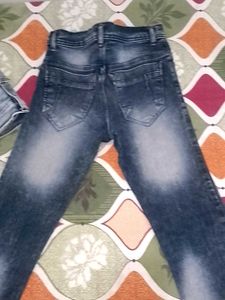 Stylish Graphic Print Jeans