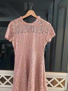 Ginger Elegant Lace Dress, Knee length Bust-34 L