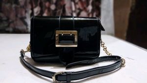 Women's Black Adjustable Sling Bag