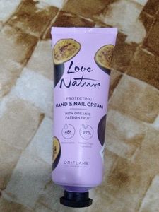 Love Nature Hand & Nail Cream