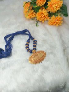 Blue Thread Necklace with Oval Pendant