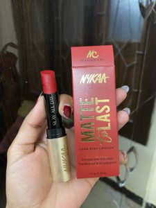 Nykaa Matte to Last Lipstick