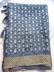 Women Beautiful Grey Saree 6.25 Meter + 0.75 Meter Blouse Attached