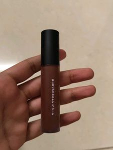 Ruby's organics Lip creme - Shade Mocha