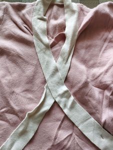 🔥grab fast girls new woolen top used once