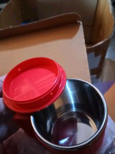 New unused Elegant Tea Mugs Set of 5 wit