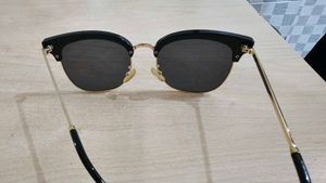 Stylish Black &amp; Gold Sunglasses