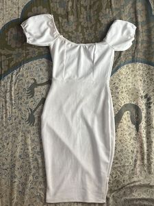 White Puff Sleeve Off-Shoulder Dress(Medium Size)