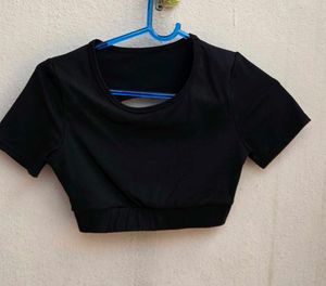 Yoga Sports Black crop Top S Keyhole back