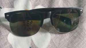 Classic Black & Silver Sunglasses